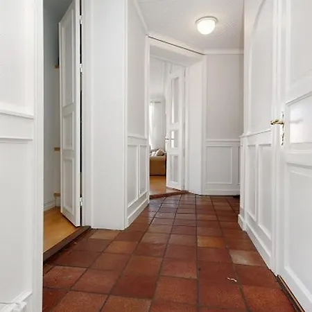 Apartment Three Bedroom In Oslo, Cort Adelers Gate 17 Oslo