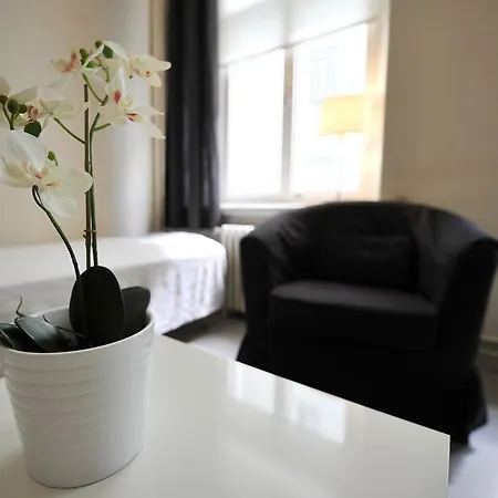 Three Bedroom In Oslo, Cort Adelers Gate 17 *